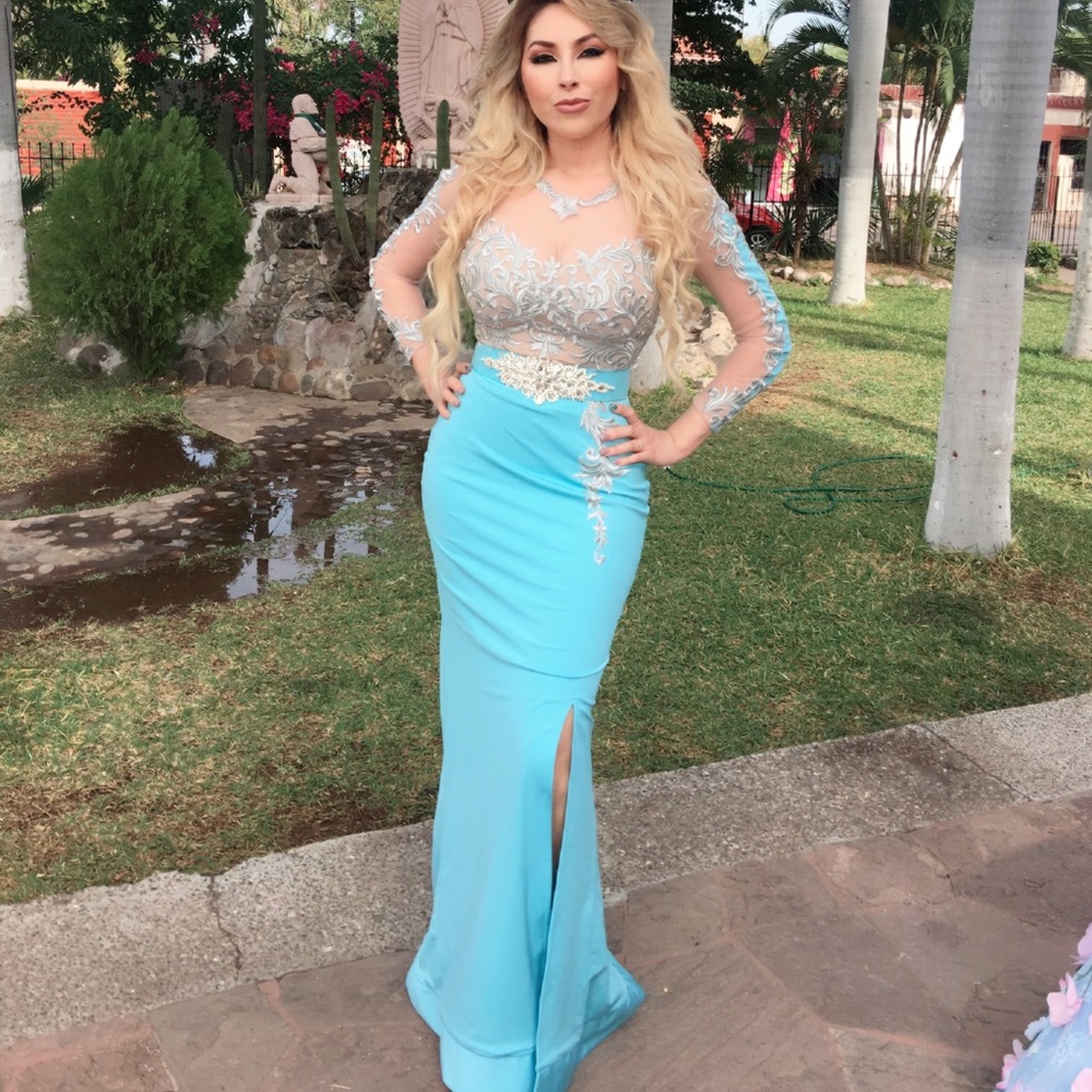 Women’s dress